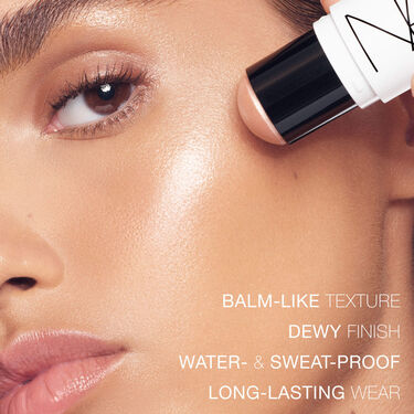 LIGHT REFLECTING&trade; LUMINIZING STICK, NARS Highlighter