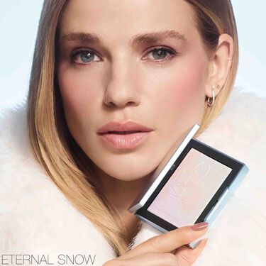 LIGHT REFLECTING&trade; PRISMATIC POWDER, NARS Powders